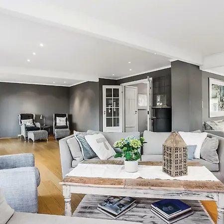Four Bedroom Holiday In Søgne