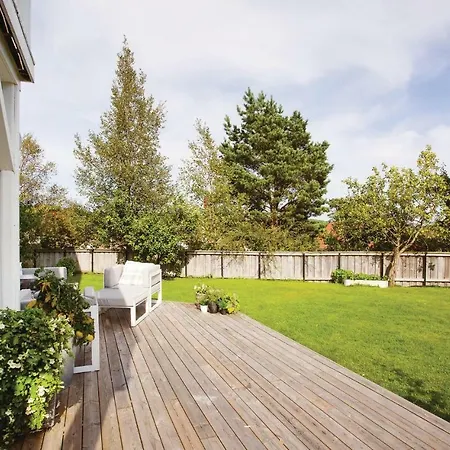 Four Bedroom Holiday In *
