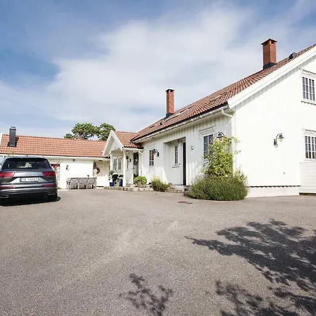Four Bedroom Holiday In