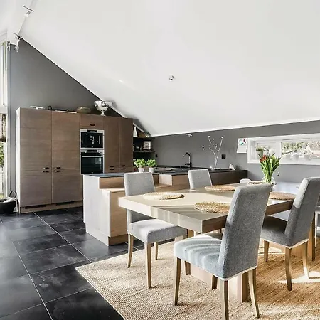 Four Bedroom Holiday In 別荘 Søgne